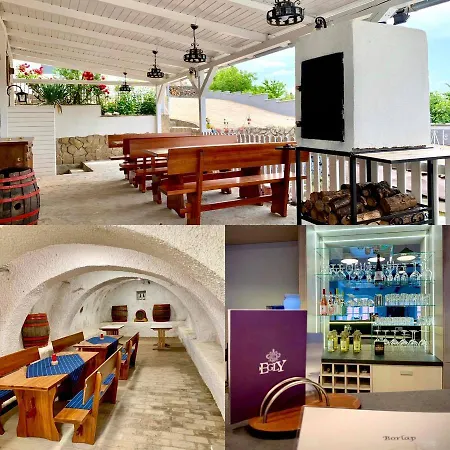 Fogado A Ket Toelgyfahoz Bed and Breakfast Sümeg