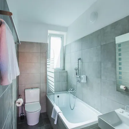 Fogado A Ket Toelgyfahoz Bed & Breakfast