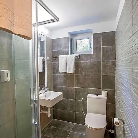 Fogado A Ket Toelgyfahoz Bed & Breakfast
