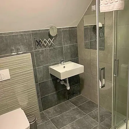 Bed & Breakfast Fogado A Ket Toelgyfahoz Sümeg