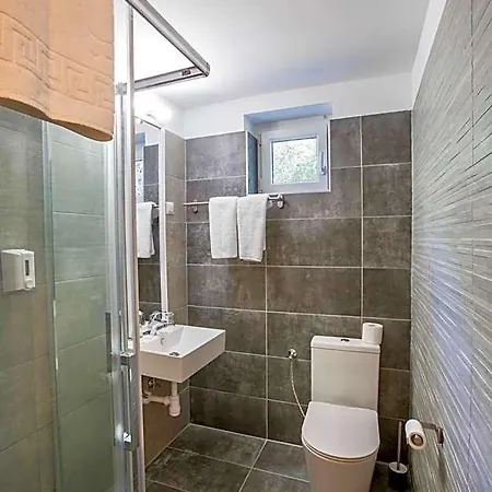 Fogado A Ket Toelgyfahoz Bed & Breakfast 3*