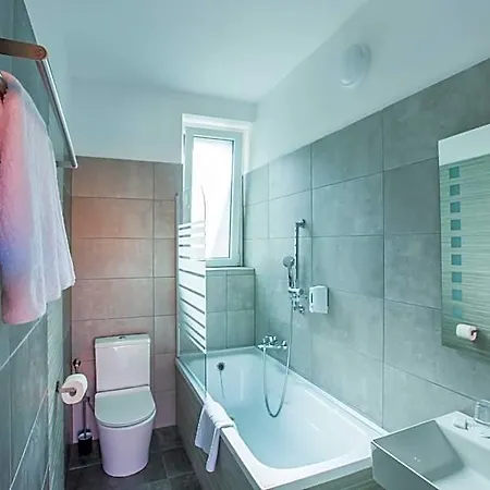 Bed & Breakfast Fogado A Ket Toelgyfahoz